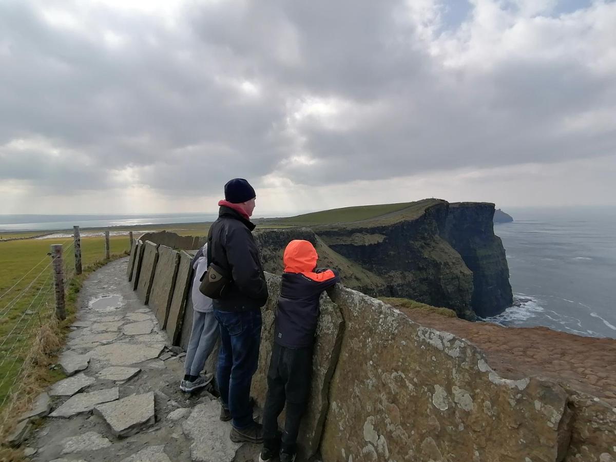 Aran View Country House And Lodge Doolin Esterno foto